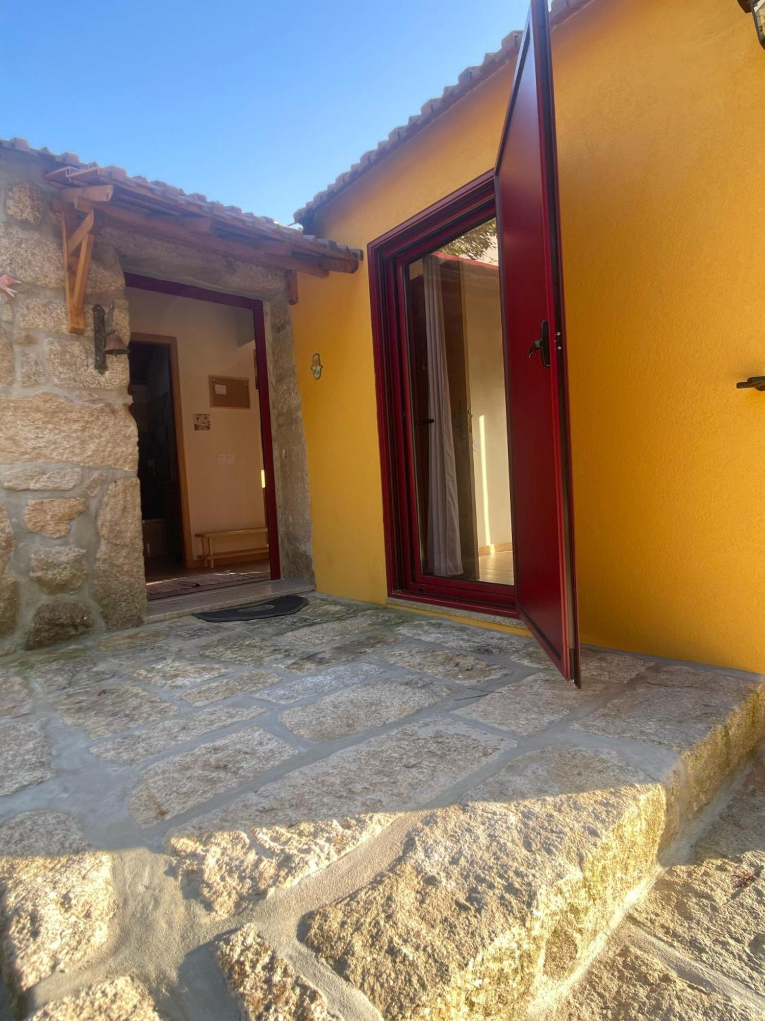 Nascente, Place In Nature Next To A Waterfall Loureiro (Porto) Exterior foto